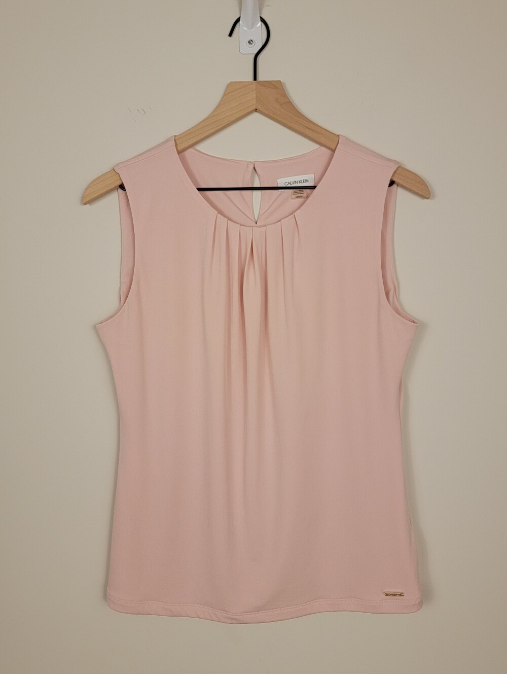 Calvin Klein Pleated Neck Sleeveless Blouse Pink Blush Keyhole Shell Top Medium